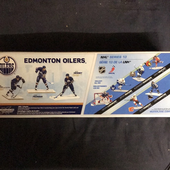 McFarlanes Oilers 3 pack figures - Picture 6 of 8